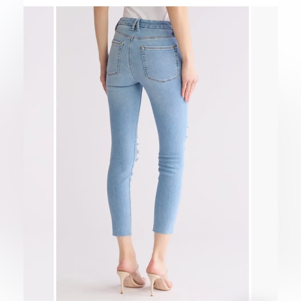 Good American Good Legs Cropped Jeans - Picture 3 of 6